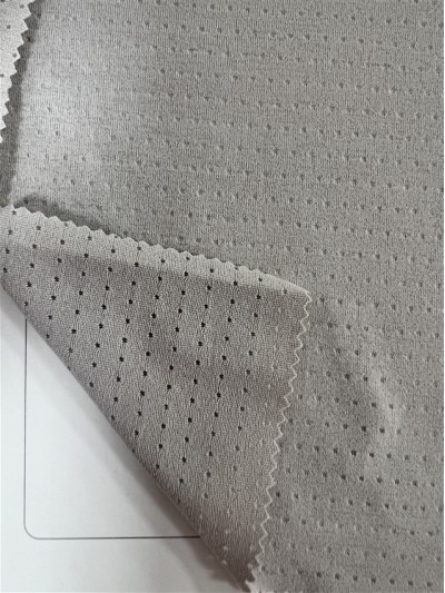 GZ-DZLP F080 breathable quick-drying cotton Specification: 170cm Weight: 140g/㎡ Ingredients: 50% composite elastic fiber 50% Polyester Moisture absorption and quick drying Antibacterial Anti-wrinkle Breathable front view